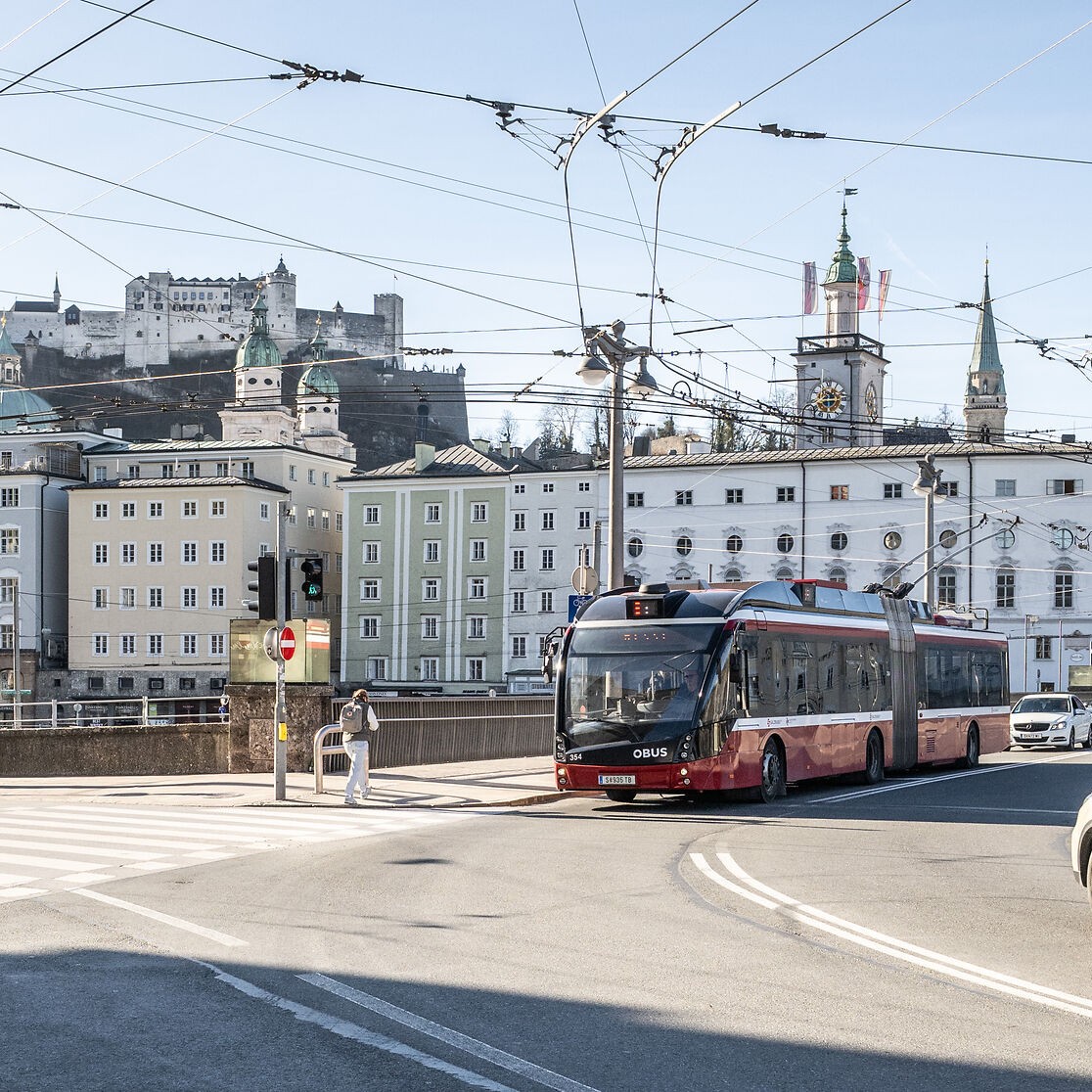 Obus Staatsbrücke